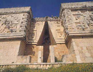 External View of the Governor